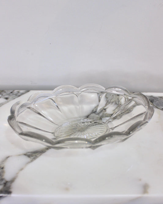 Small Oval Scallop Glass Dish