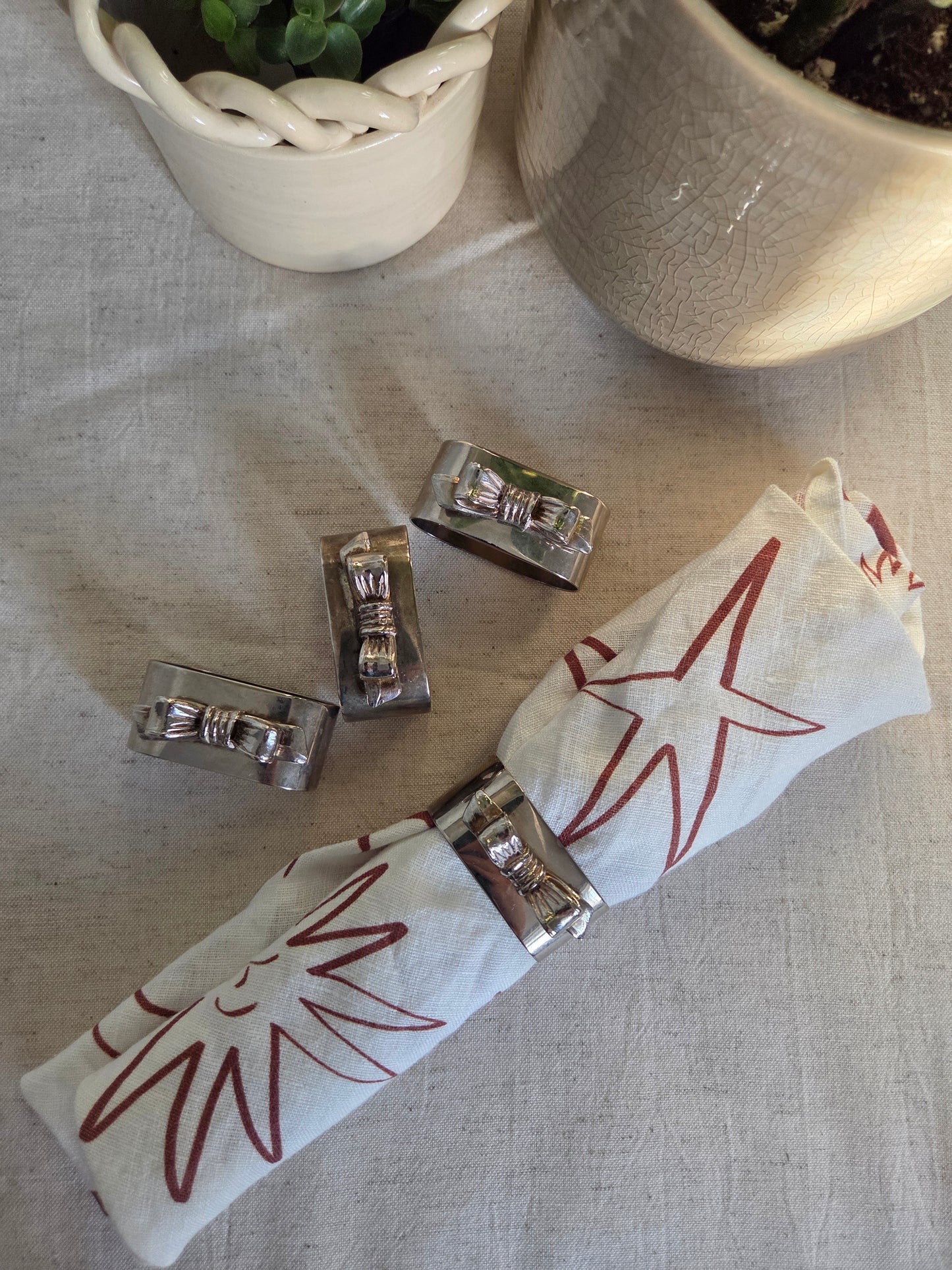 4 Silver Bows Vintage Napkin Rings