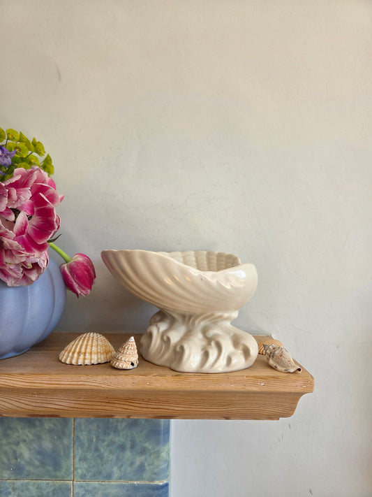 Shell Pedestal Dish