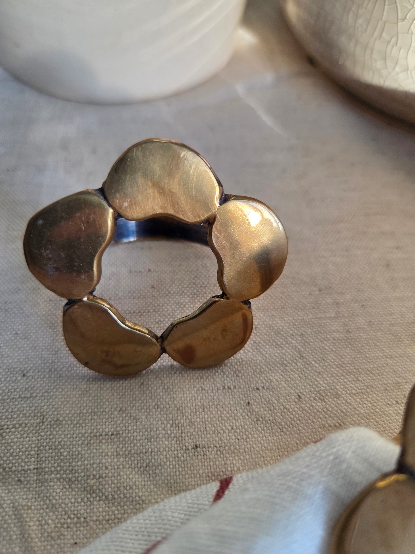 A Pair of 2 Brass Flower Vintage Napkin Rings