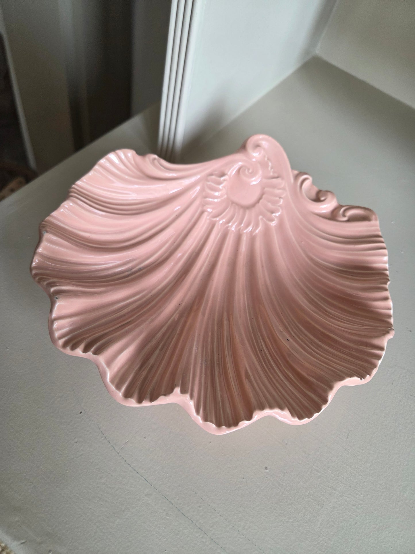 Pink Ceramic Shell Dish