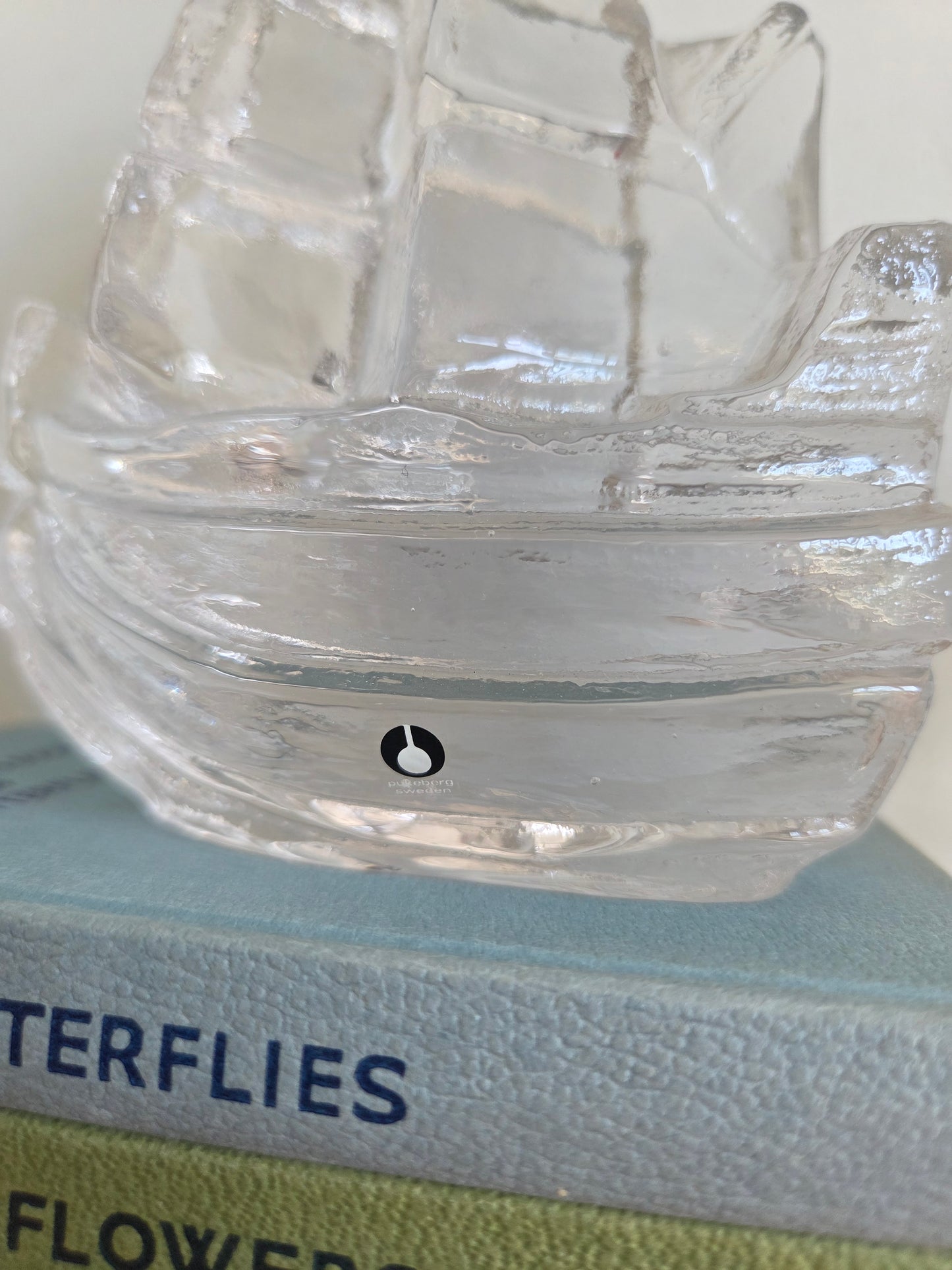 Pair of Vintage Art Glass Boats by Pukeberg Sweden