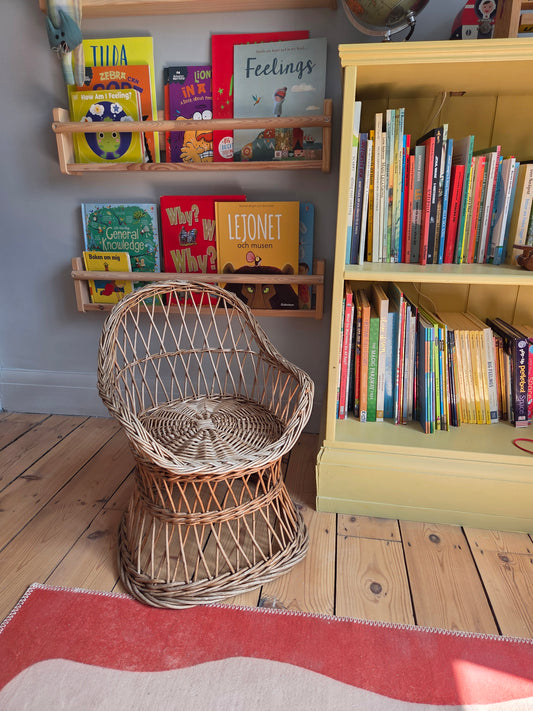 Vintage Wicker Child’s Chair