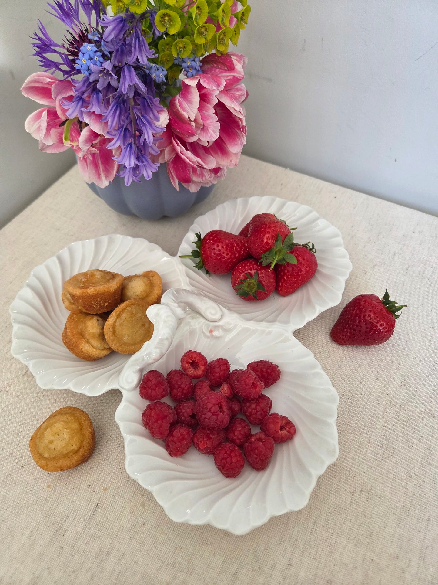 Triple Serving Dish with Handle