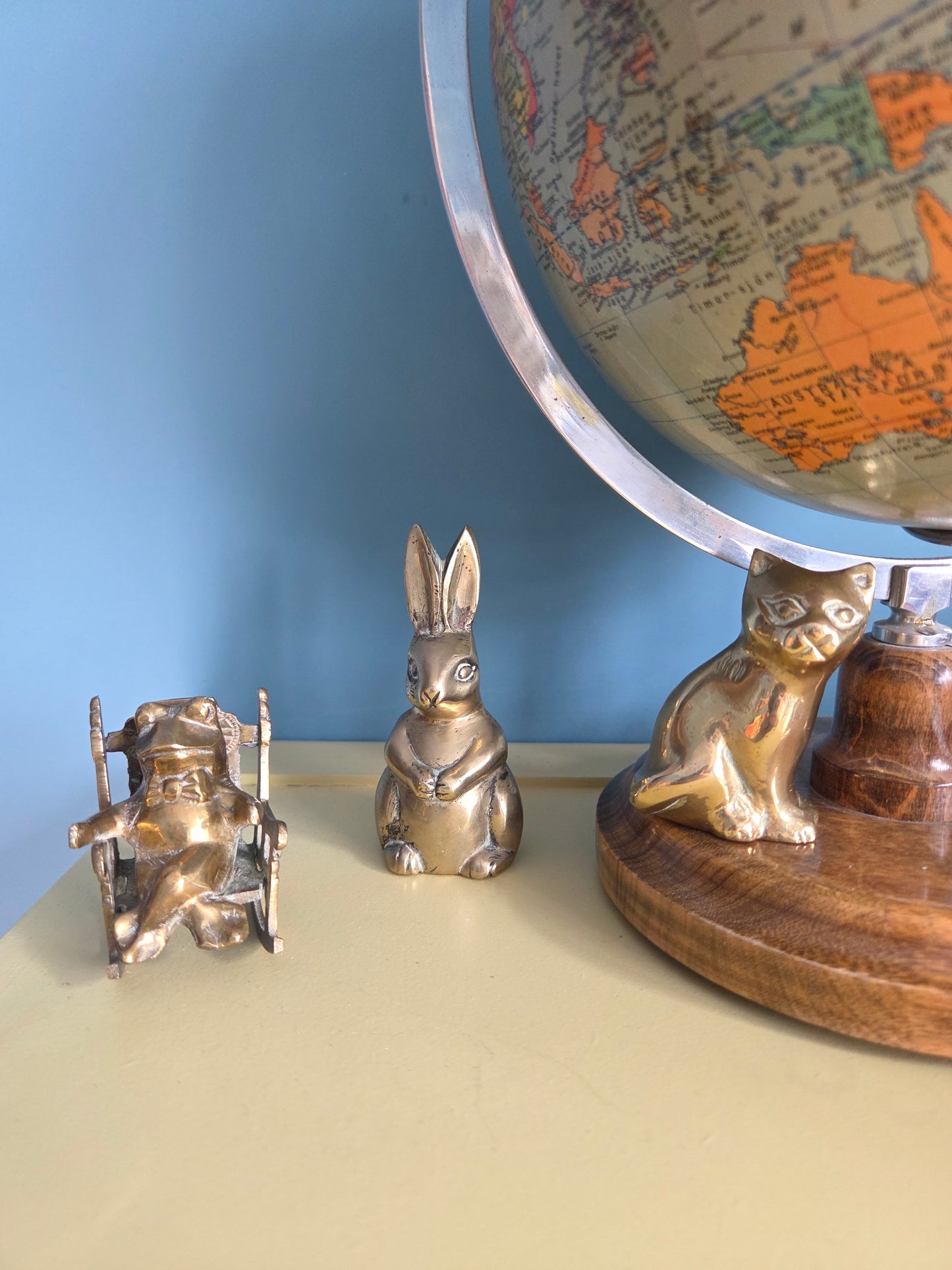 Lucky Frog in Armchair Ornament