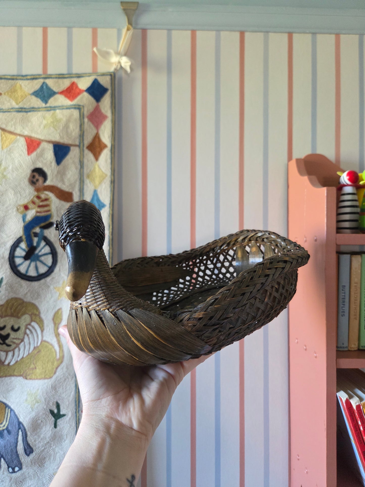 Large Vintage Wicker Duck Basket