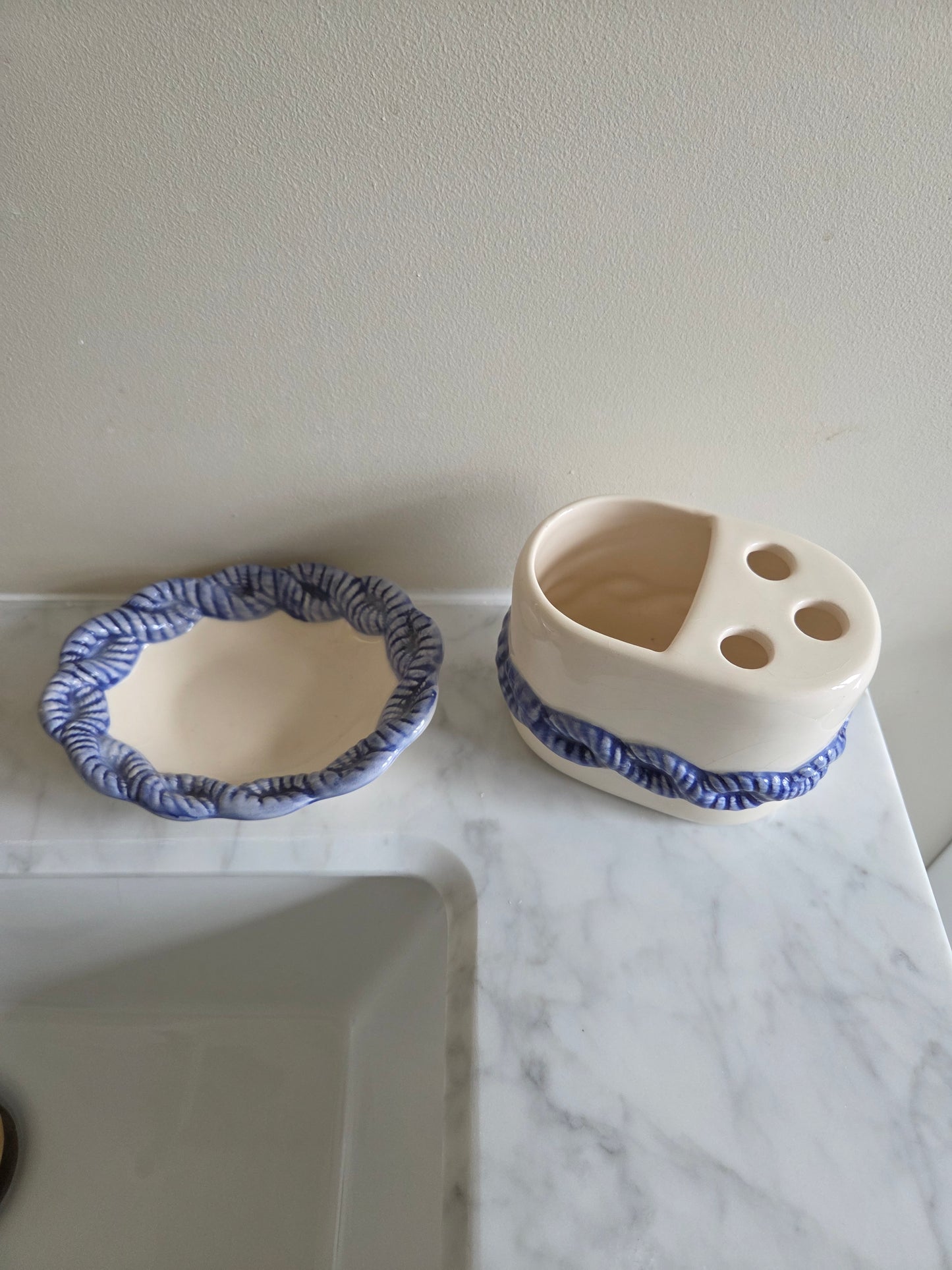 Portugese Majolica Soap Dish