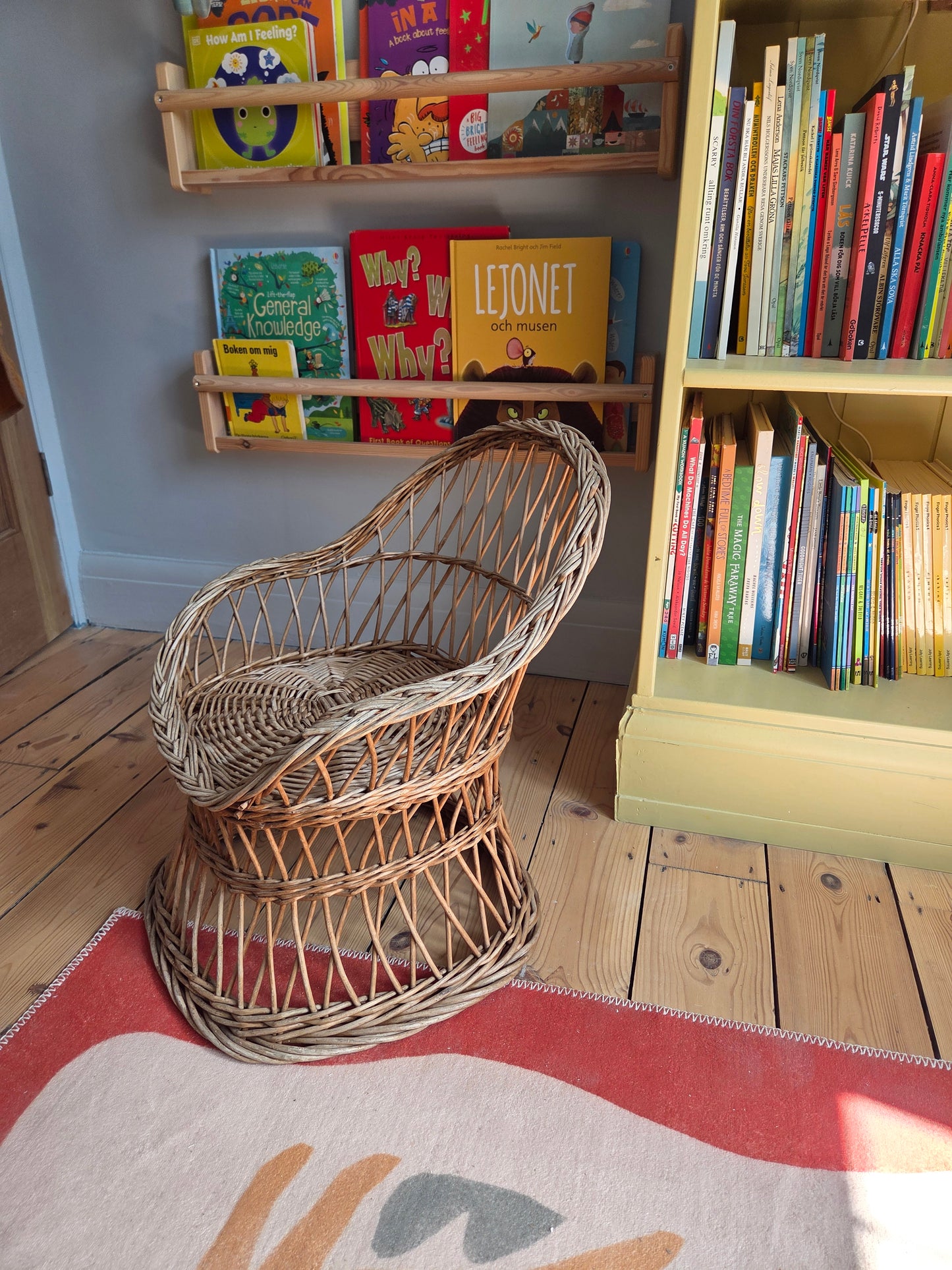 Vintage Wicker Child’s Chair